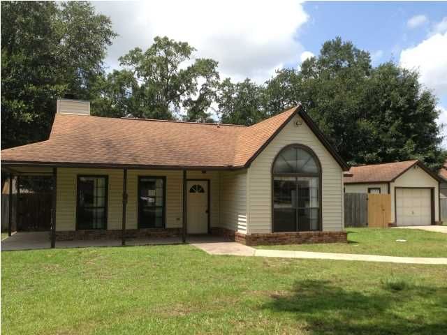 201 Byron Ct, Crestview, FL 32539