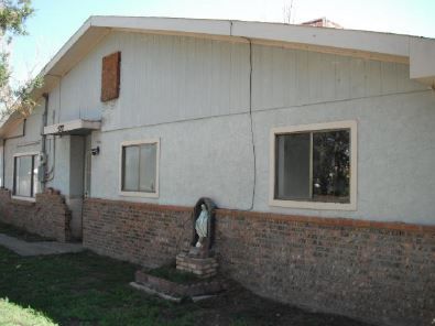 527 Jarales Rd, Belen, NM 87002