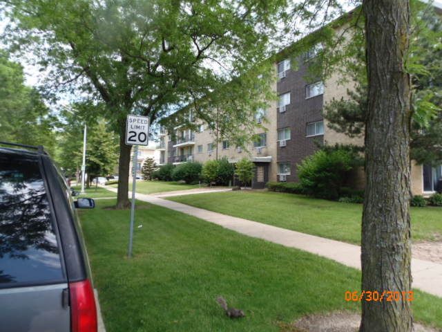 500 E Dogwood Ln Apt 208, Mount Prospect, IL 60056