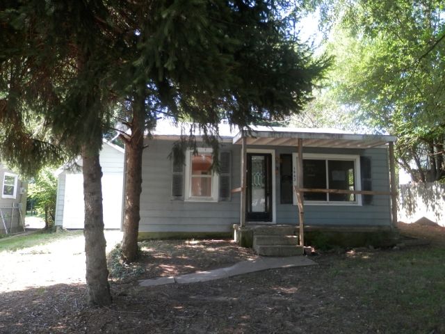 1442 E Nora St, Springfield, MO 65803