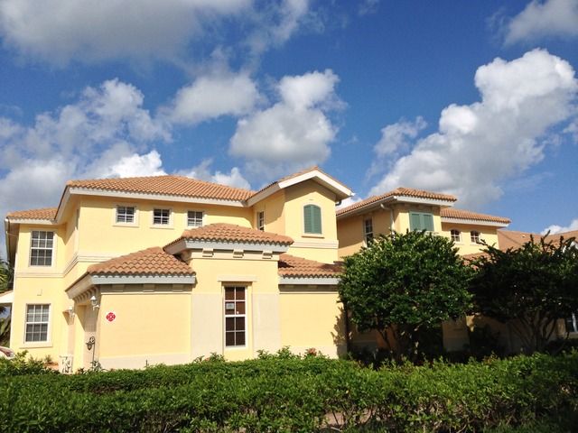 1276 Rialto Way Unit 201, Naples, FL 34114