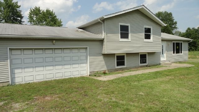 10733 Jones Road, Diamond, OH 44412