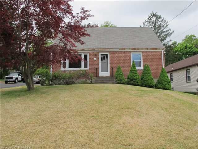 91 Barnes St, New Britain, CT 06052