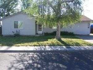 1418 S 32nd Ave, Yakima, WA 98902