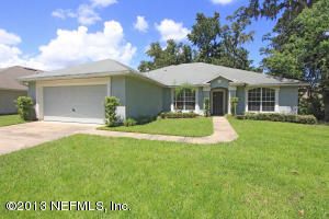 569 Summer Breeze Dr N, Jacksonville, FL 32218