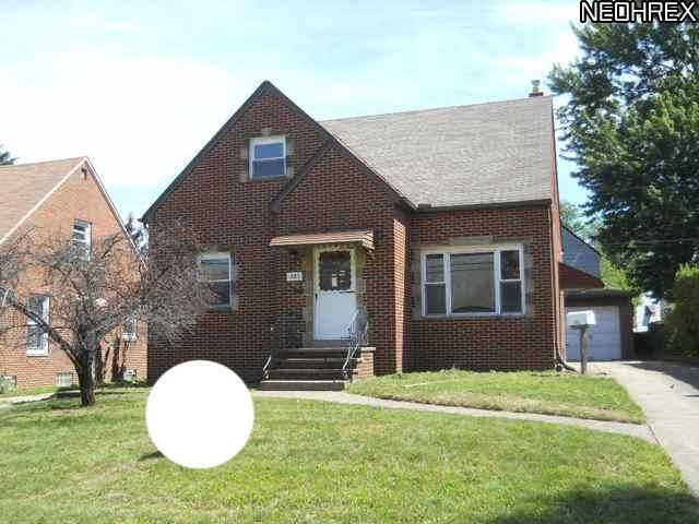 1885 Beverly Hills Dr, Euclid, OH 44117