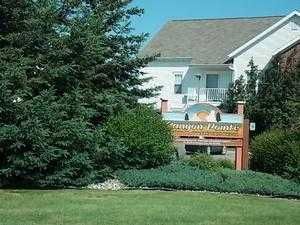 33a Grand Canyon Dr 214, Baraboo, WI 53913