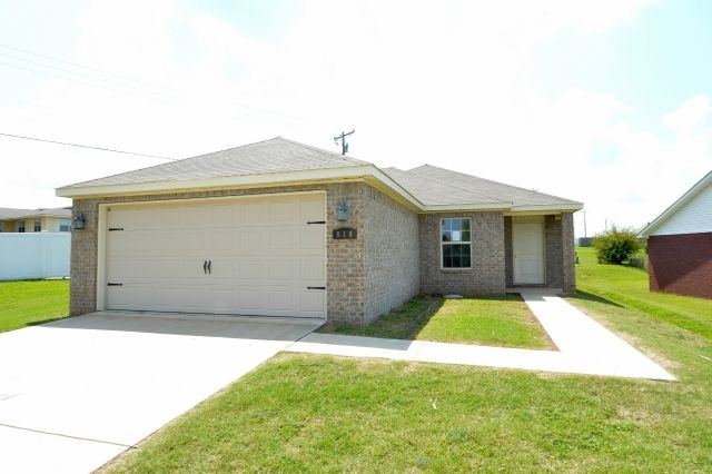 616 Apple Valley Dr, Fort Smith, AR 72908