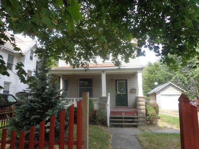 203 Bath St, Elyria, OH 44035