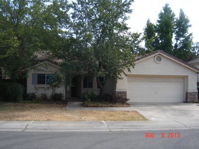 9429 Lakewind Ln, Elk Grove, CA 95758