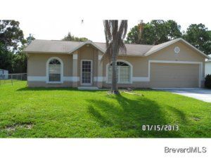 514 Holmes Ave Nw, Palm Bay, FL 32907