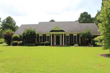 148 Hardwood Ln, Albany, GA 31707