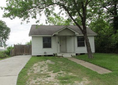 1006 Lakin Ave, Pasadena, TX 77506