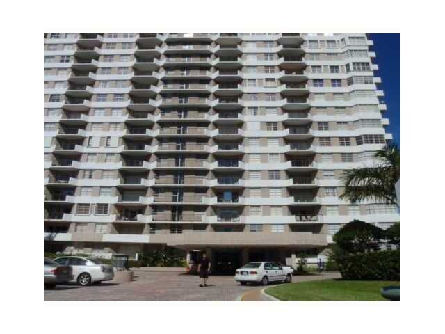 1965 S OCEAN DR # 3 D, Hallandale, FL 33009