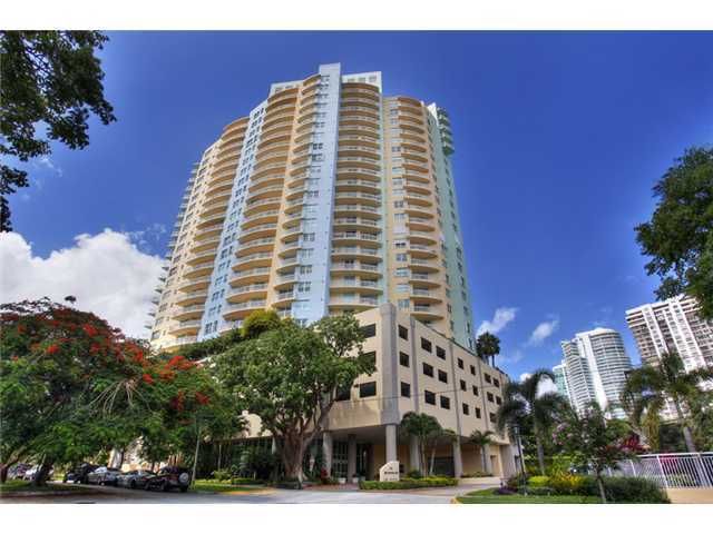 2475 BRICKELL AV # 2006, Miami, FL 33129