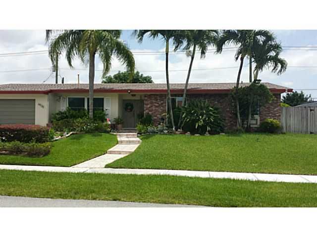 6525 SW 90 CT, Miami, FL 33173