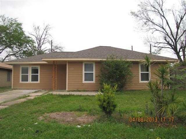 3313 Grant St, Pasadena, TX 77503