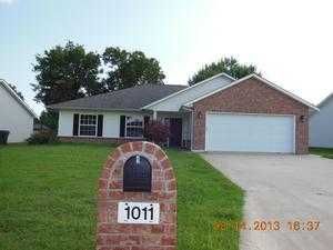 1011 W 21st St, Claremore, OK 74017