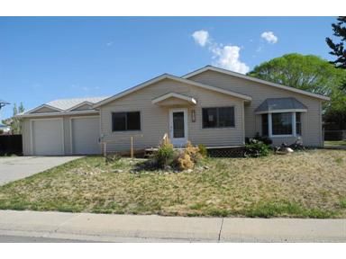 402 W 27th St, Rifle, CO 81650