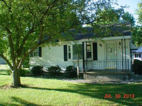 4282 Regan Rd, Bay City, MI 48706