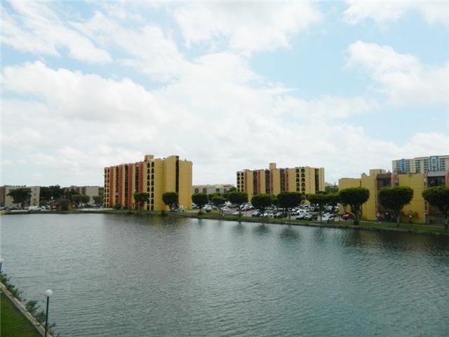 4705 NW 7 ST # 307-7, Miami, FL 33126