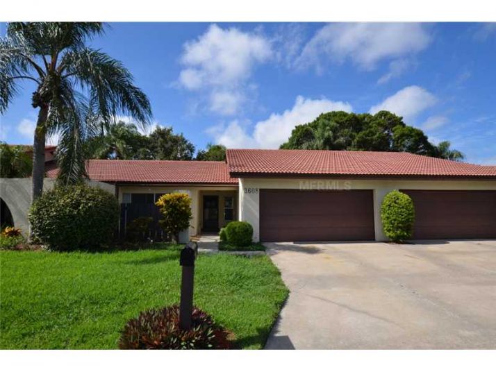 3608 Pinecrest St, Sarasota, FL 34232