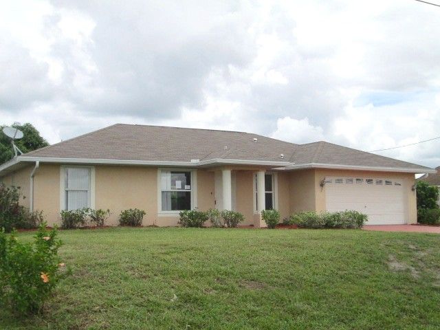 4304 9th St W, Lehigh Acres, FL 33971