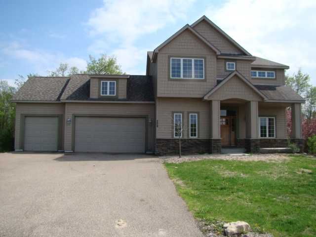 209 High Point Rd, Cannon Falls, MN 55009