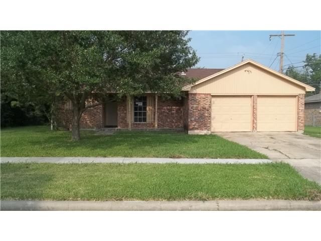 3107 Roseberry Dr, La Porte, TX 77571