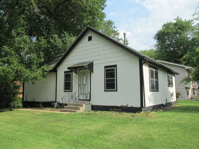 50 Park Street, Carlisle, IA 50047