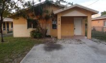 2939 Nw 48th St Miami, FL 33142