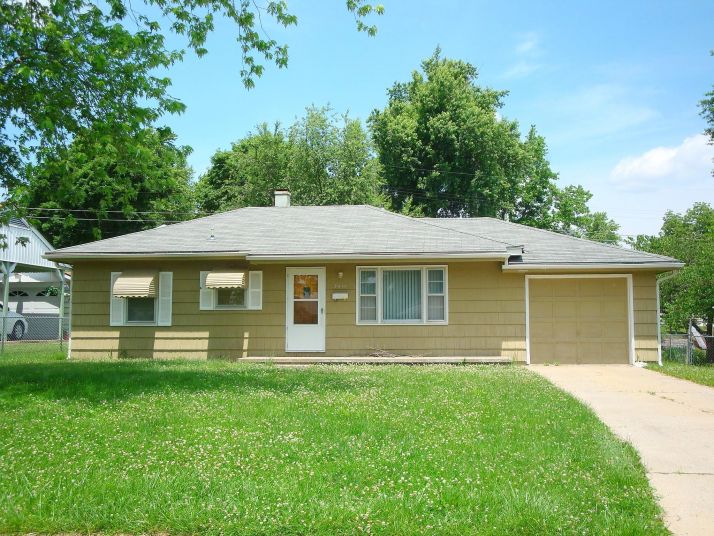 Doniphan, Saint Joseph, MO 64507