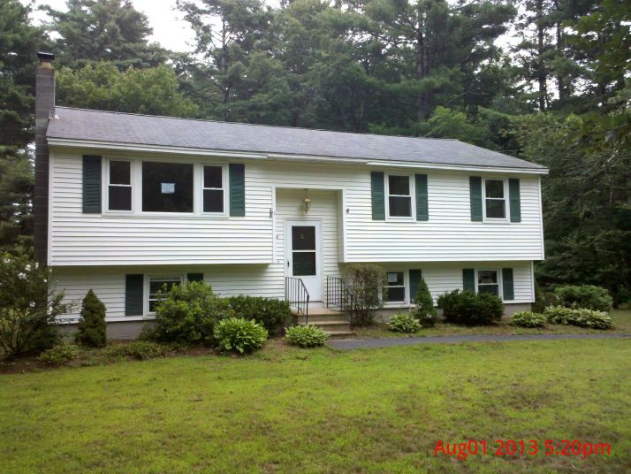 4 Parker Circle, Litchfield, NH 03052