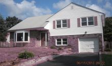 307 Boxwood Ln Riverton, NJ 08077