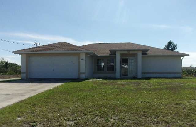 3501 18th St Sw, Lehigh Acres, FL 33976