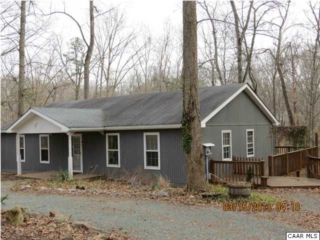 1 Mechunk Ter, Palmyra, VA 22963