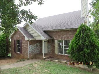 2041 Windmeade Dr, Clarksville, TN 37042