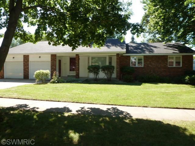 3265 Brookfield Rd, Muskegon, MI 49441