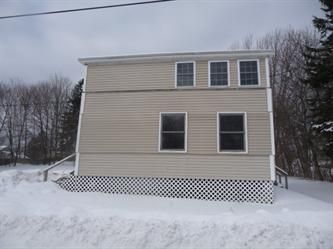 21 Hanson St, Somersworth, NH 03878