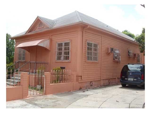 404 NW 10 AV, Miami, FL 33128