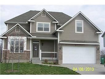 33Rd, Lees Summit, MO 64082