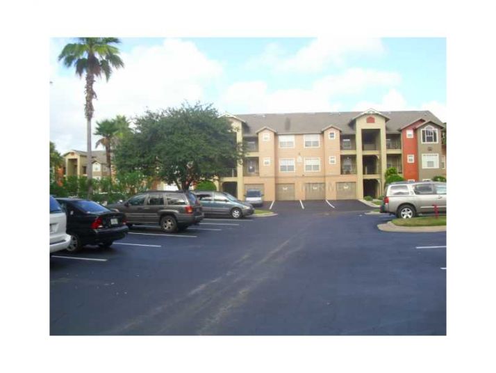 2201 Key West Ct Apt 316, Kissimmee, FL 34741