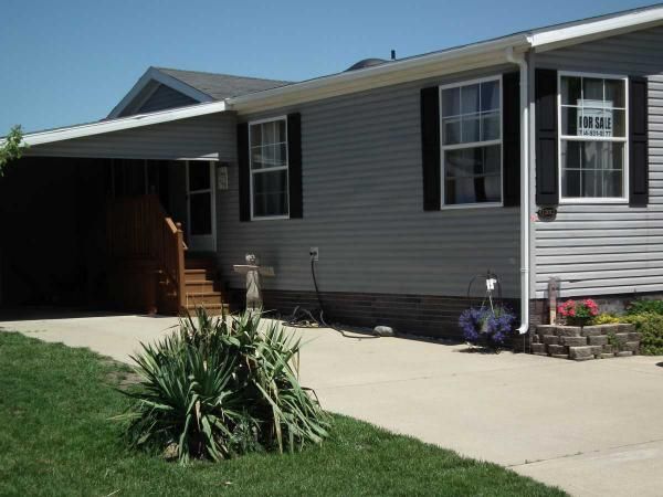 12012 Woodland Ridge Circle, South Lyon, MI 48178