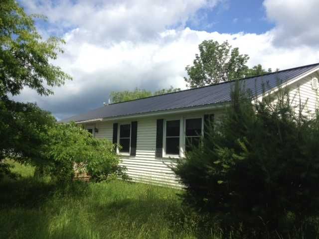 11 South St, Concord, VT 05824