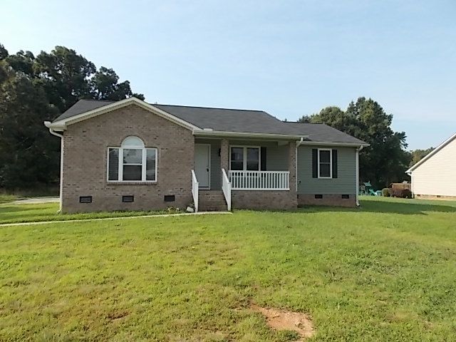 263 Calinda Dr, Thomasville, NC 27360