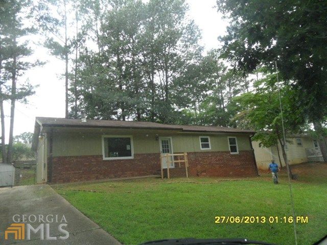 1226 Woodbridge Dr Ne, Conyers, GA 30012