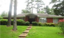 205 Highland Place Dr Jackson, MS 39211