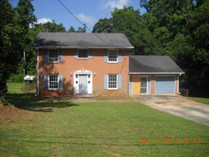 1128 Martin Rd, Stone Mountain, GA 30088