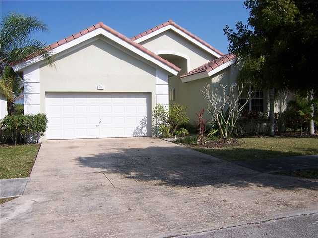 715 SE 29 DR, Homestead, FL 33033