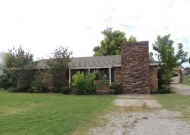 45 Miller Dr, Chickasha, OK 73018